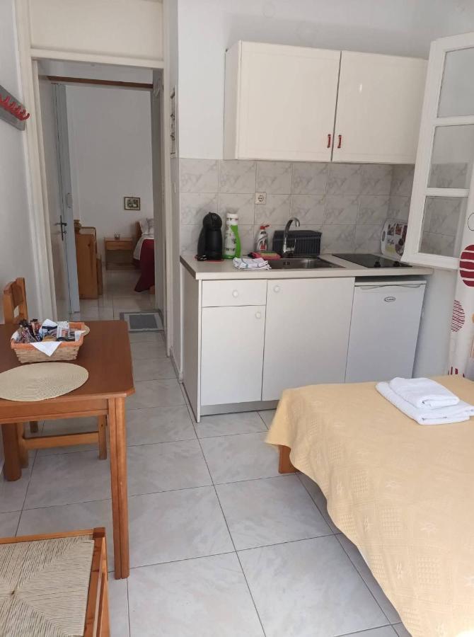 Dioni Lux Inn 2 Pachaina Екстериор снимка