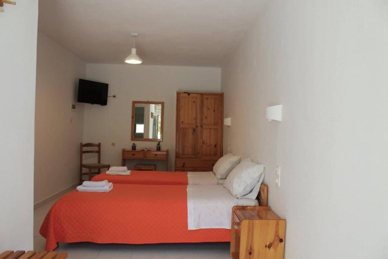 Dioni Lux Inn 2 Pachaina Екстериор снимка