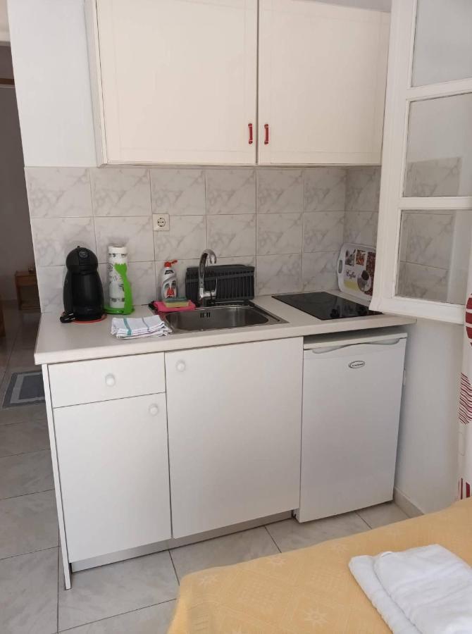 Dioni Lux Inn 2 Pachaina Екстериор снимка